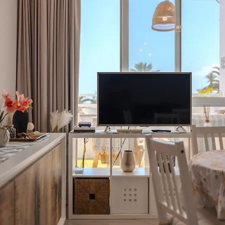 Apartmán Greta Pool & Wifi & Gardenview & 24h Security *