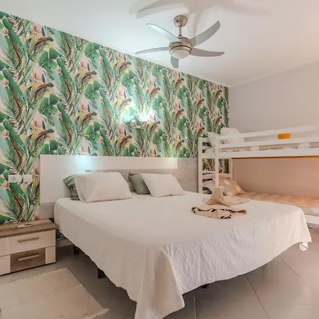 Greta Pool & Wifi & Gardenview & 24h Security Apartmán *